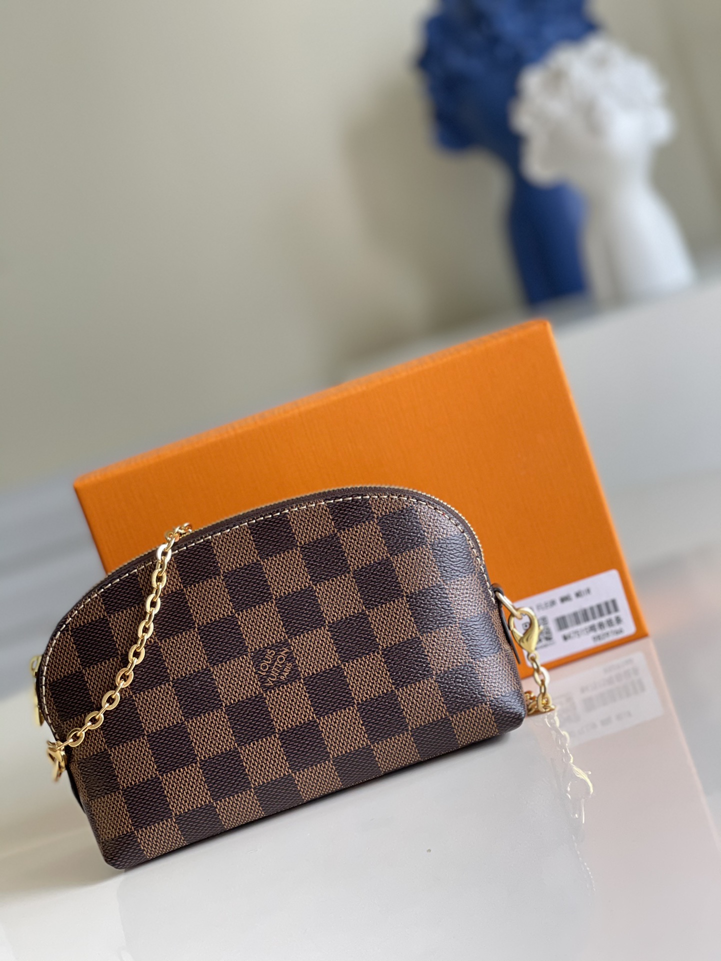 l0*is V*t0n cosmetic bag-17*12*6cm