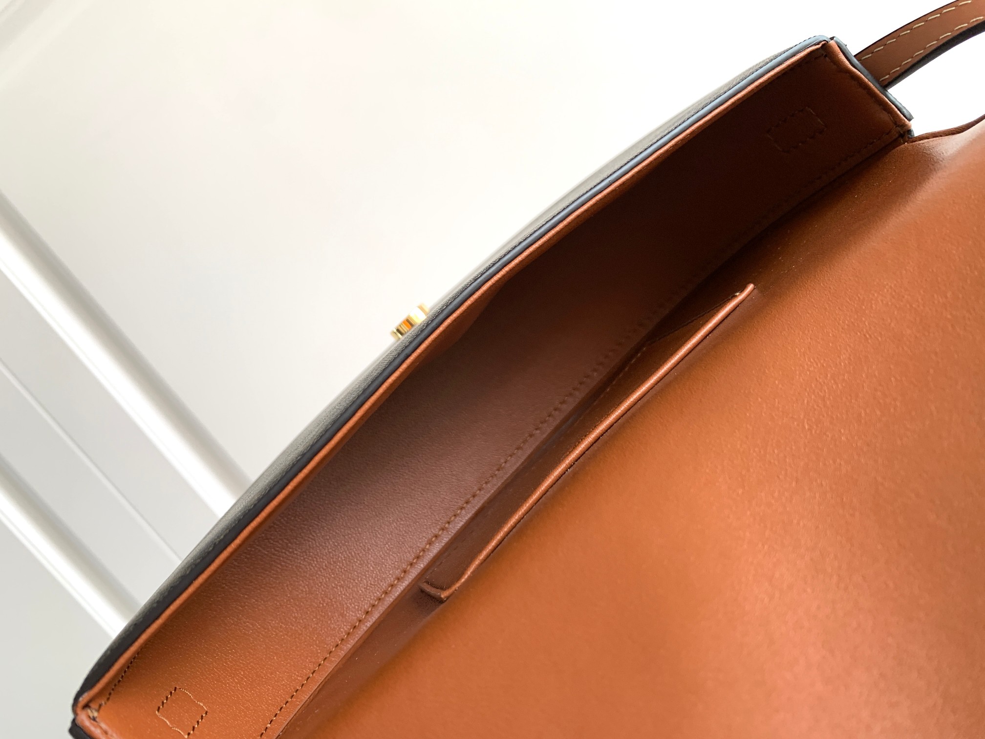 Ce**e besace triomphe bag-23*13.5**6cm