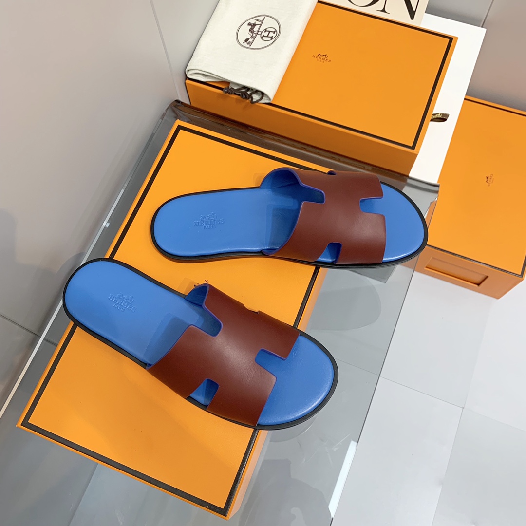 H**mes sandals