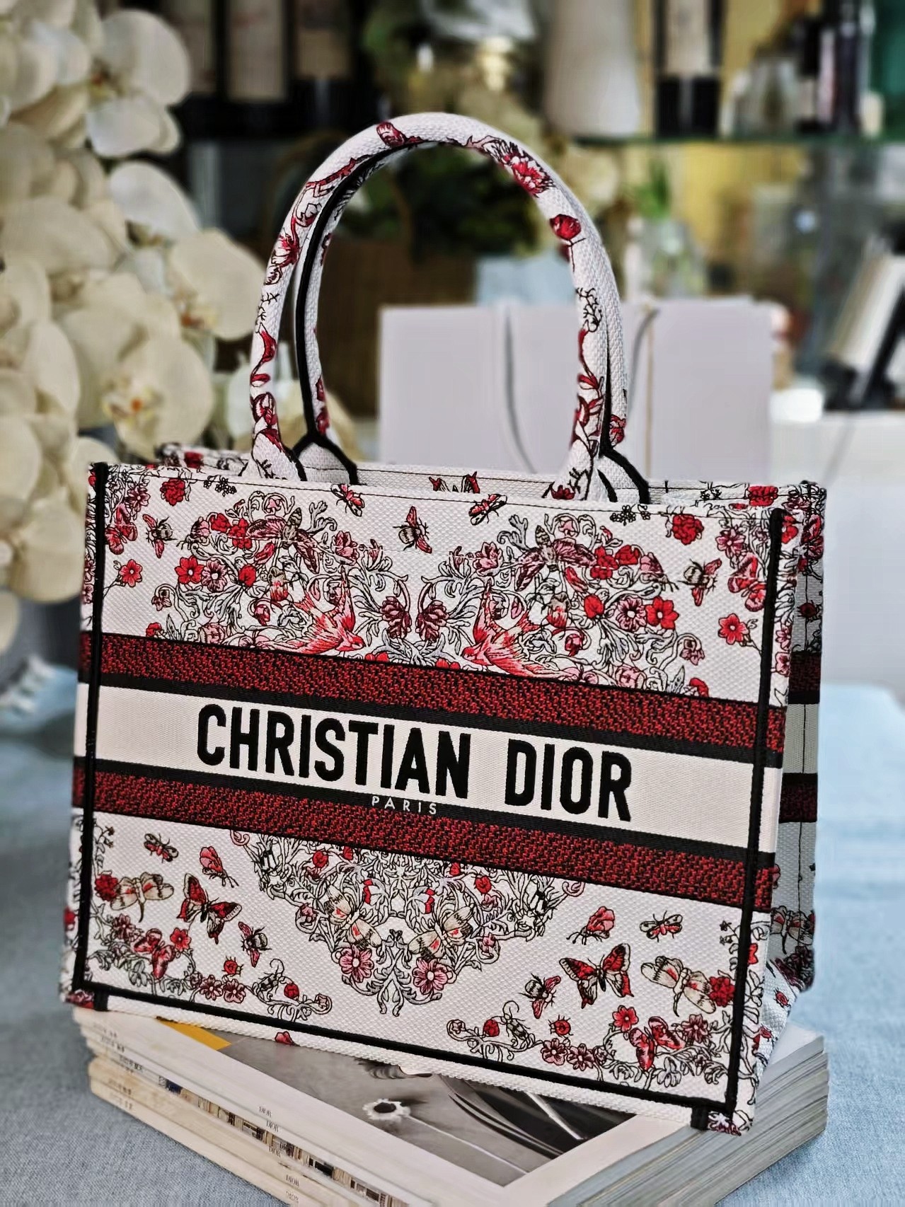 Diro Book Tote