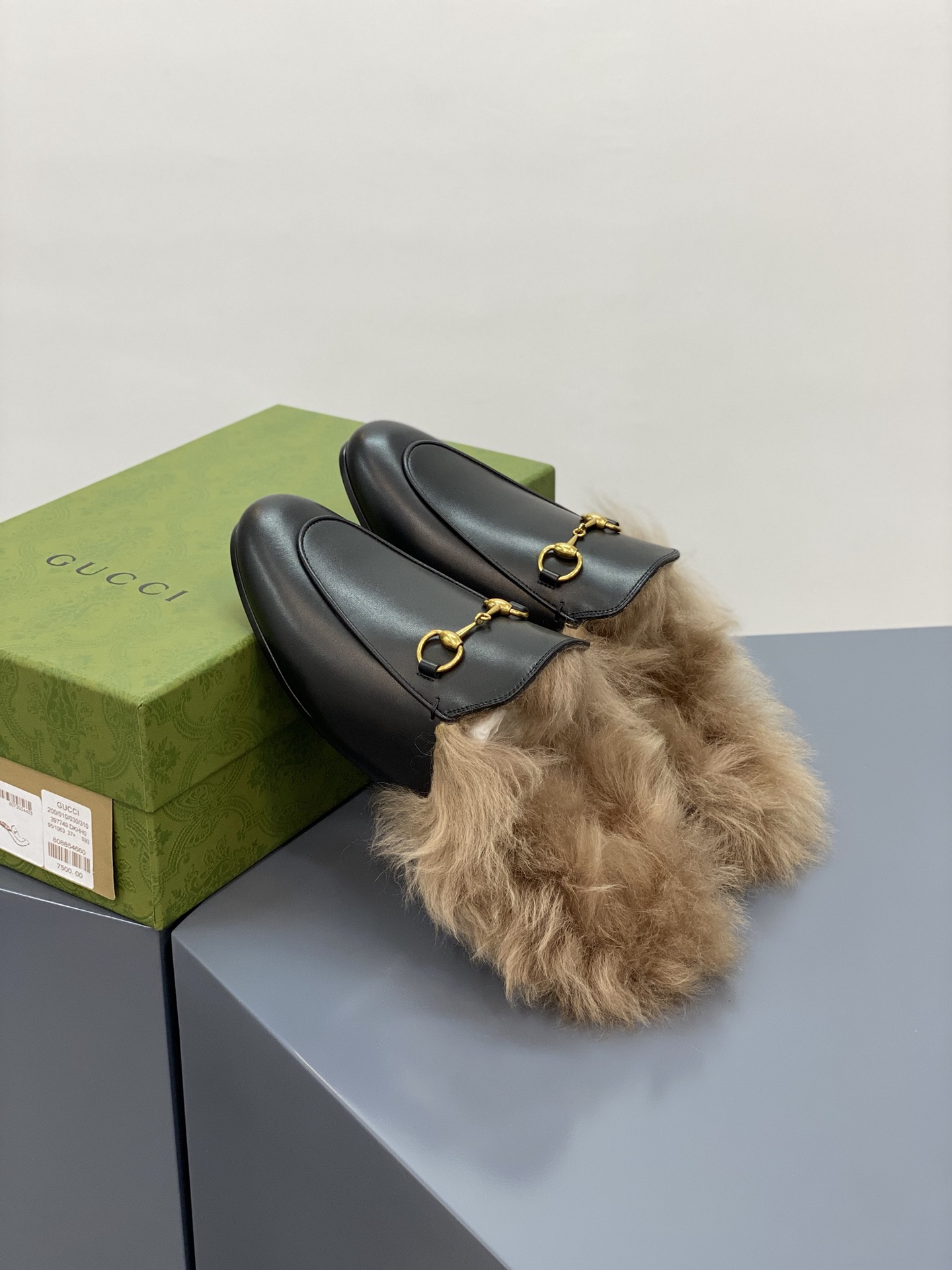 G*u*i loafers