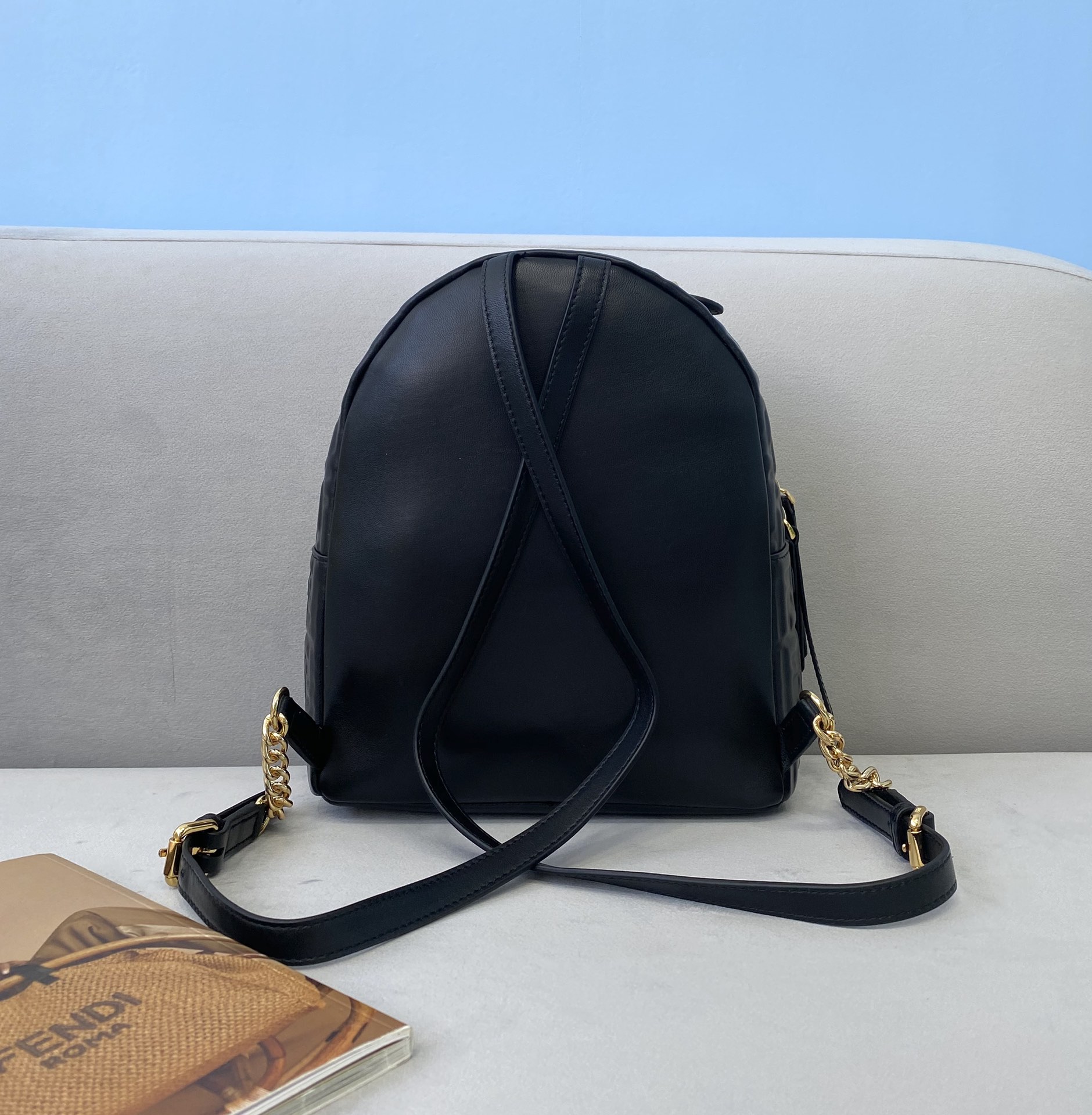 F**di backpack-22x10x22cm