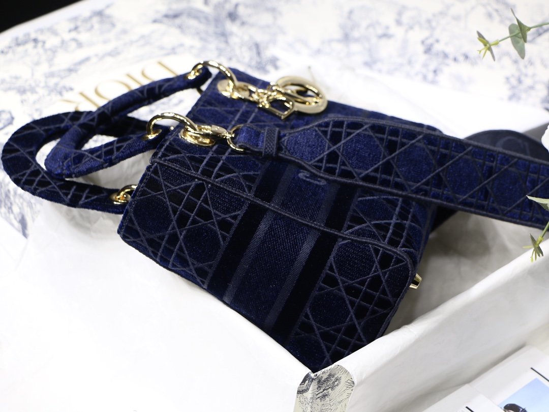 lady D*or handle bag-24cm