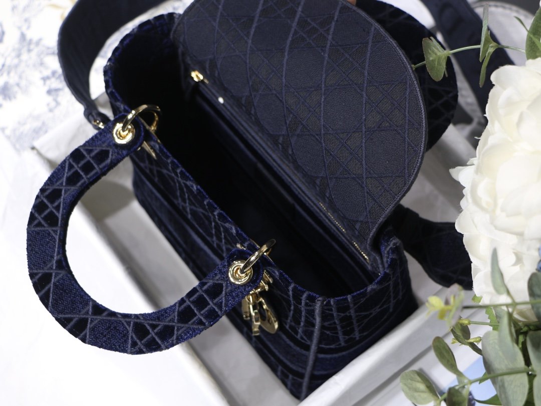 lady D*or handle bag-24cm