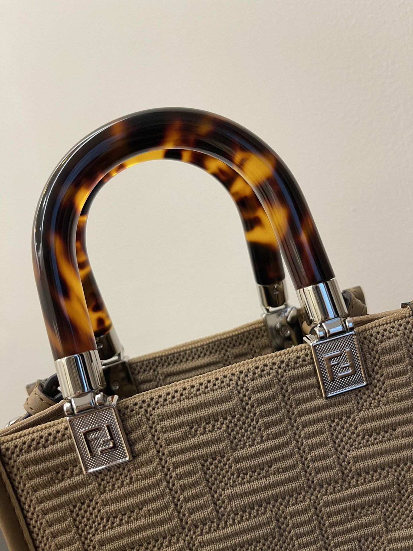 F**di sunshine mini tote -13x6.5x18cm