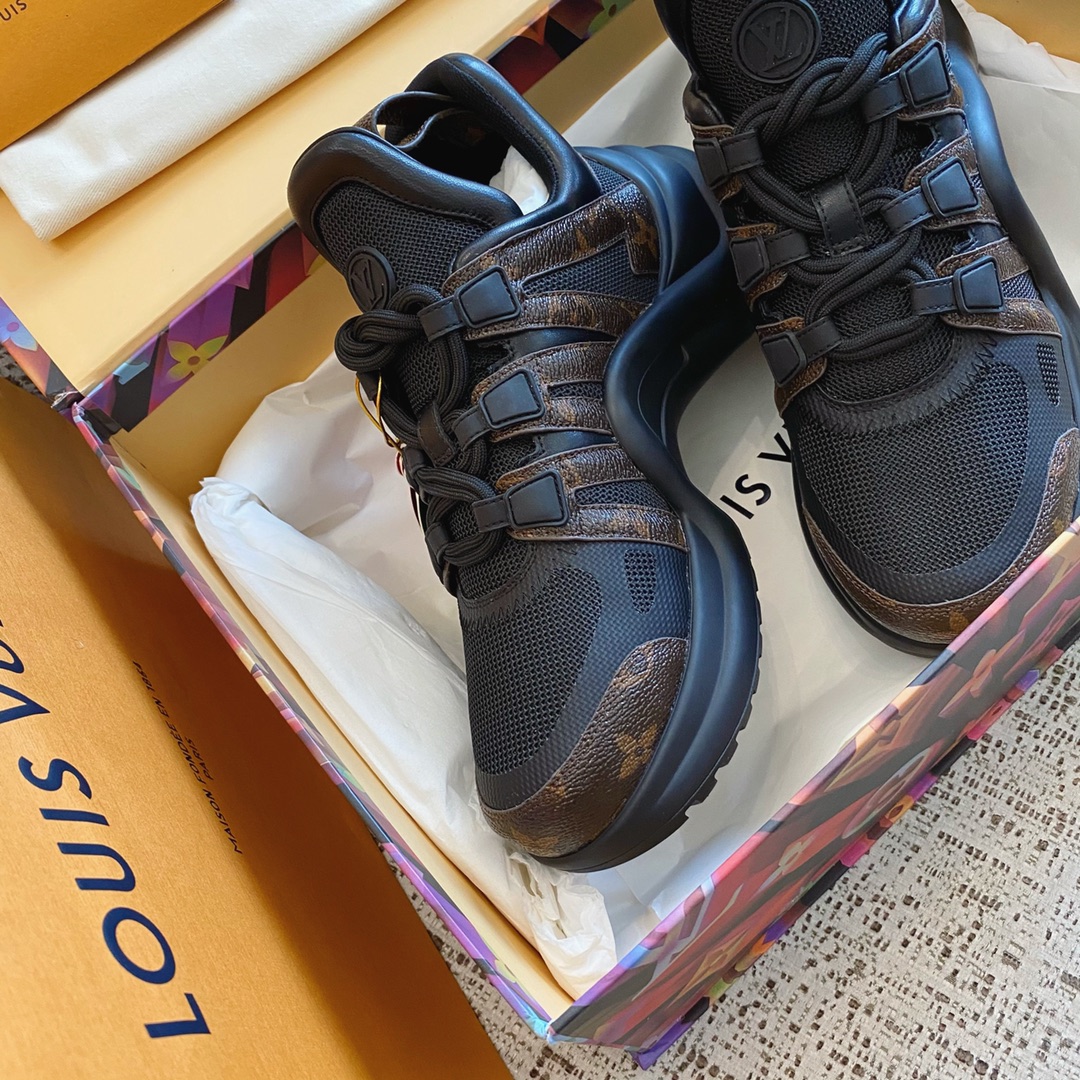 l0*is V*t0n archlight sneaker