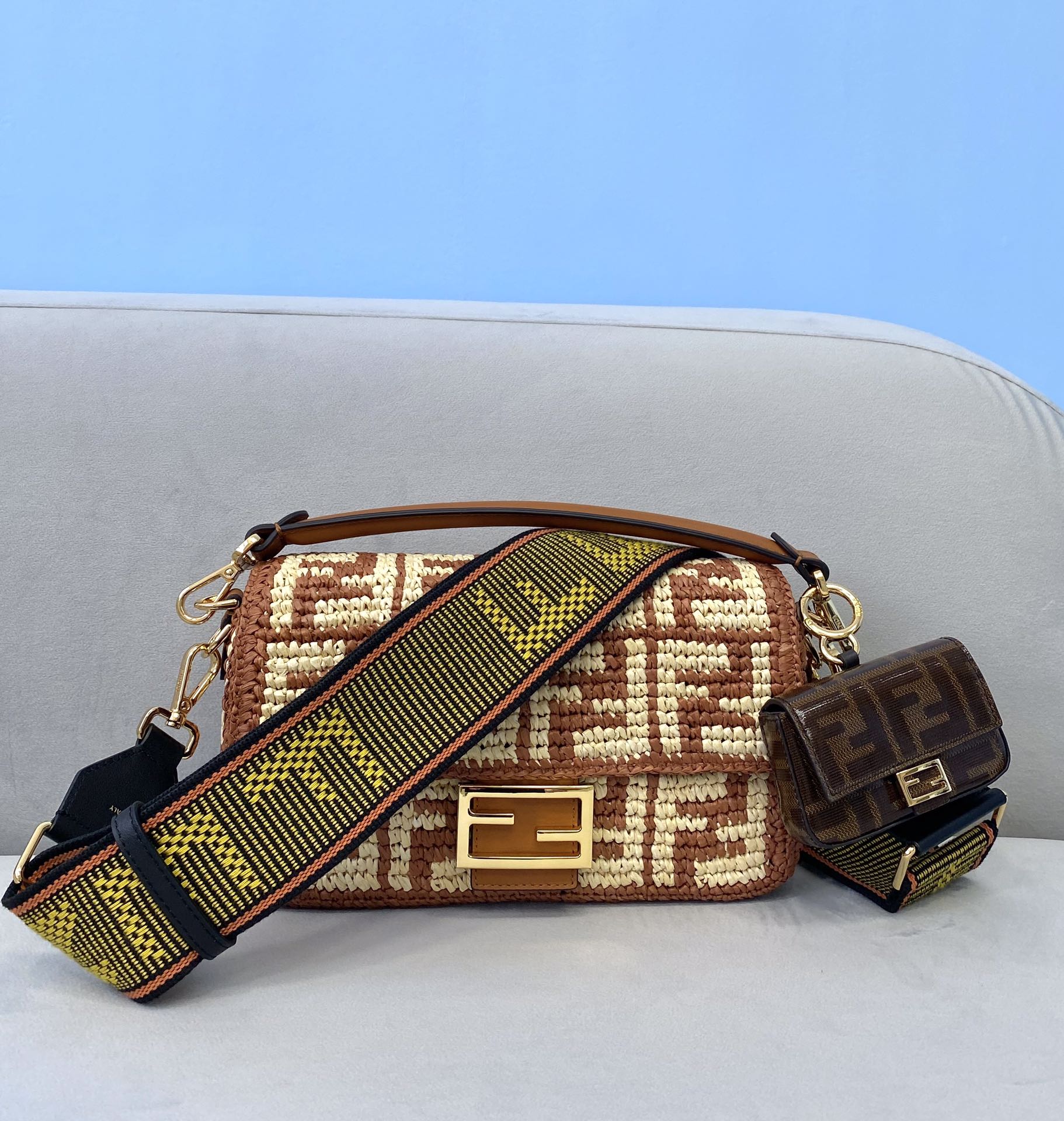F**di medium baguette bag-26x15x4cm