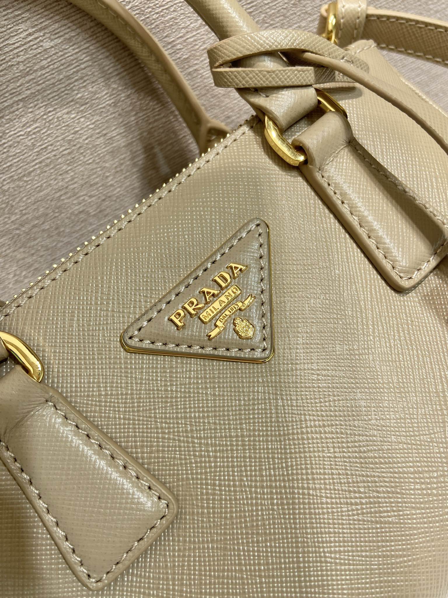 Pra*a cameo galleria saffiano leather mini-bag-1ba916-21*12.5*8.5cm