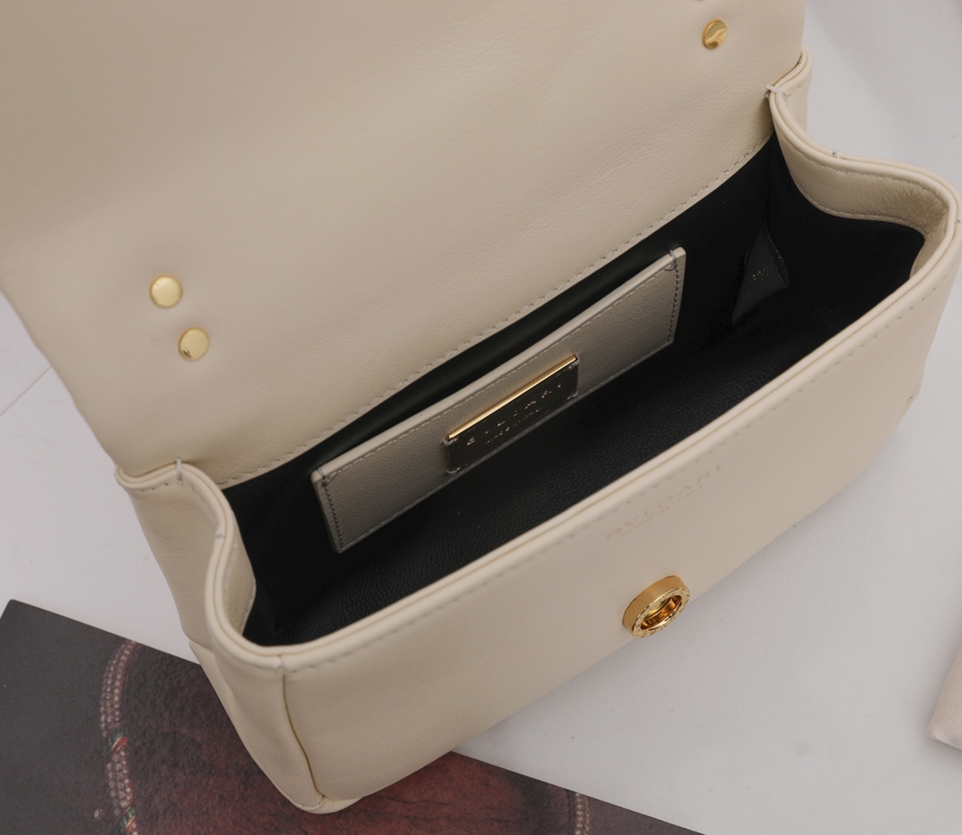 B*l*ai serpenti cabochon bag-18*12*8cm
