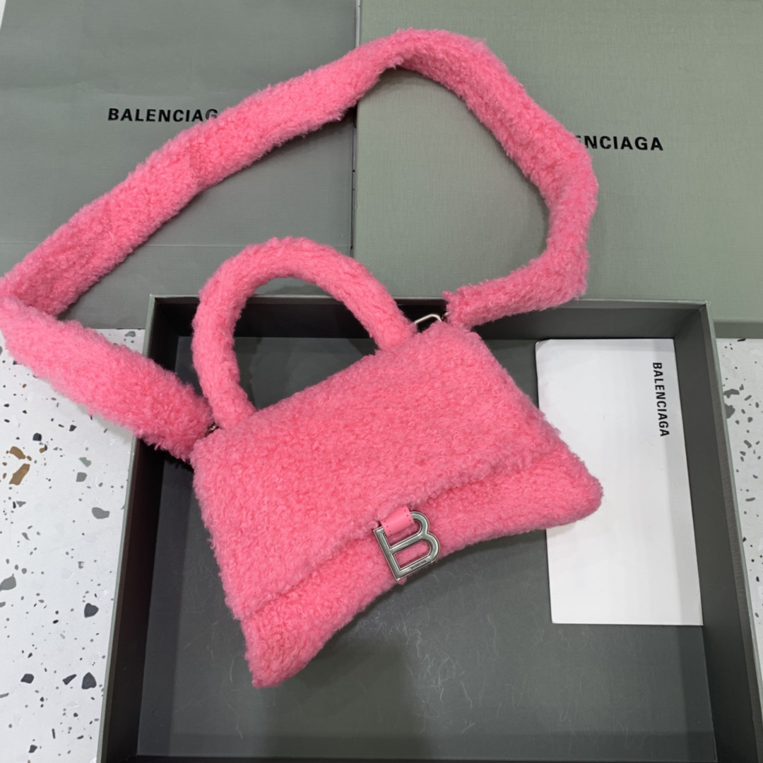 Ba*len*cia*ga hourglass bag