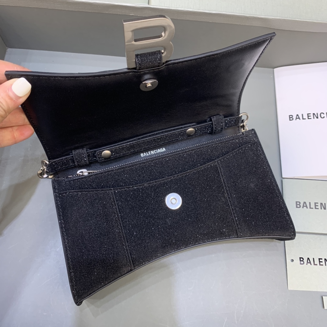Ba*len*cia*ga hourglass wallet on chain-19*4*12cm