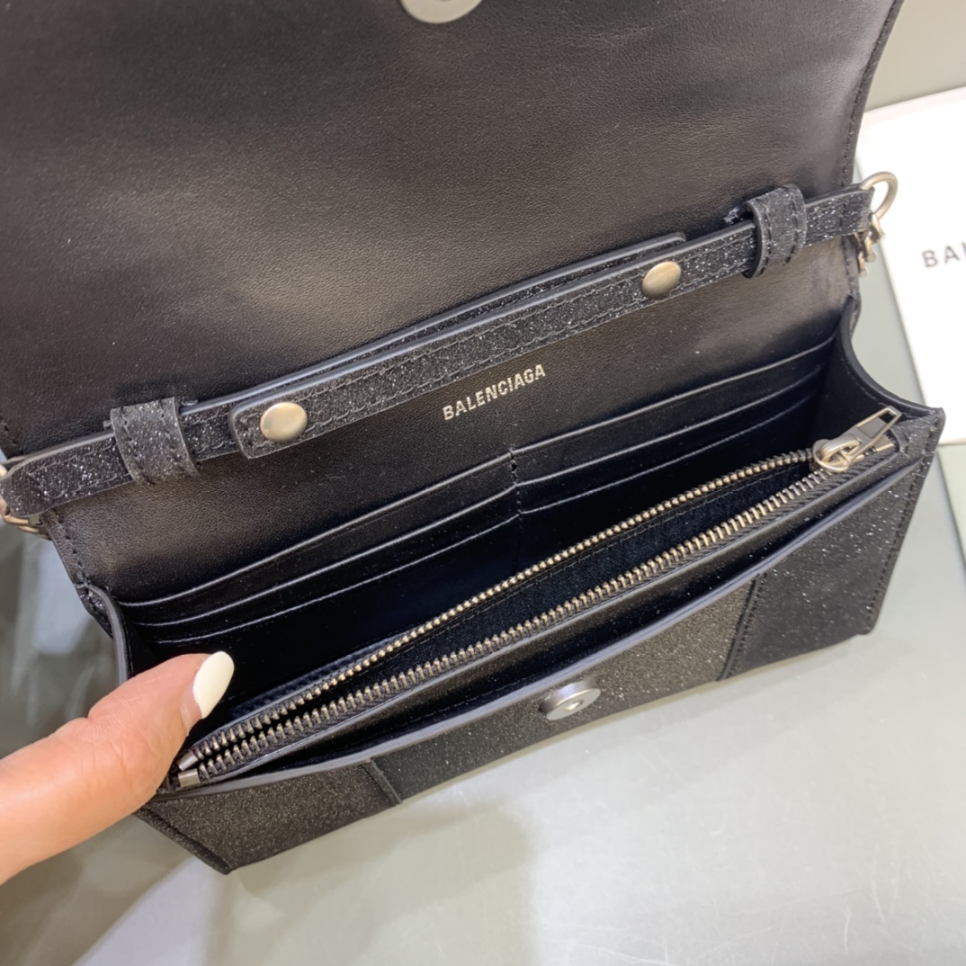 Ba*len*cia*ga hourglass wallet on chain-19*4*12cm