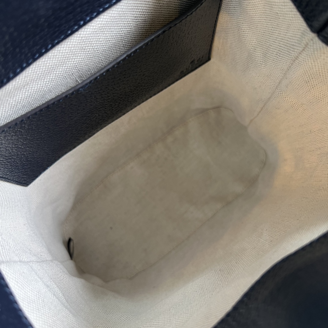 G*u*i ophidia bucket-20.5*26*11cm