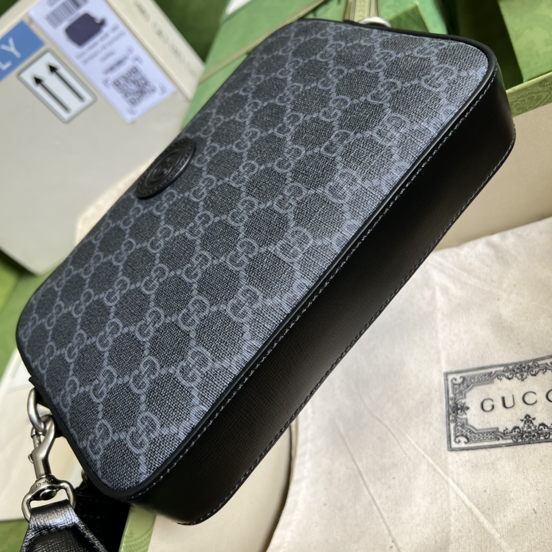 g*u*i vintage gg S*p*e-24.5x 16x 4.5cm