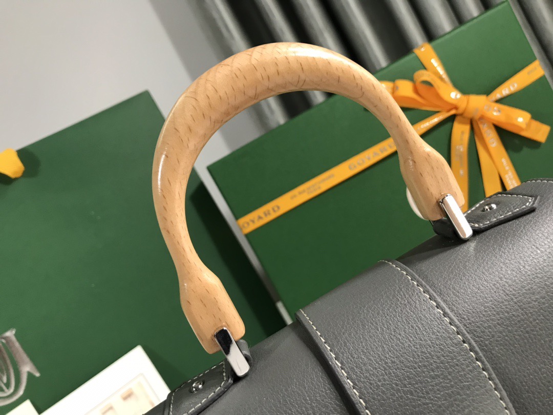 G09ard coated canvas and leather saigon top handle bag-21cm