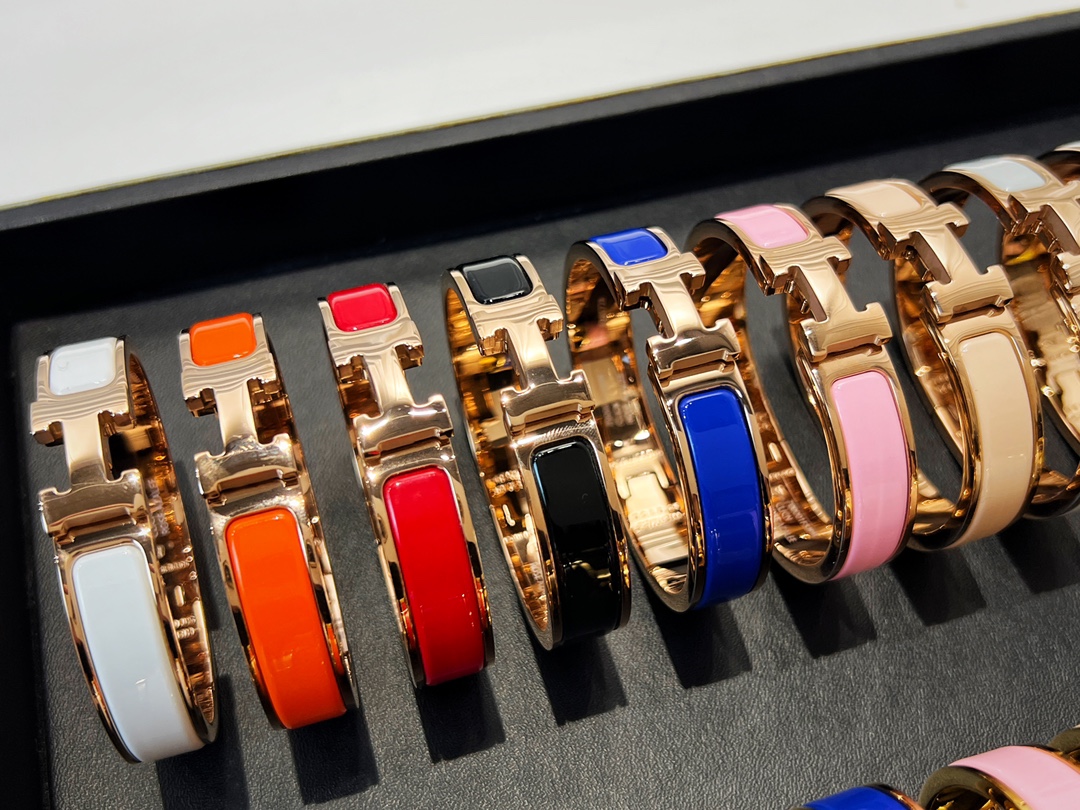 H**mes bracelet