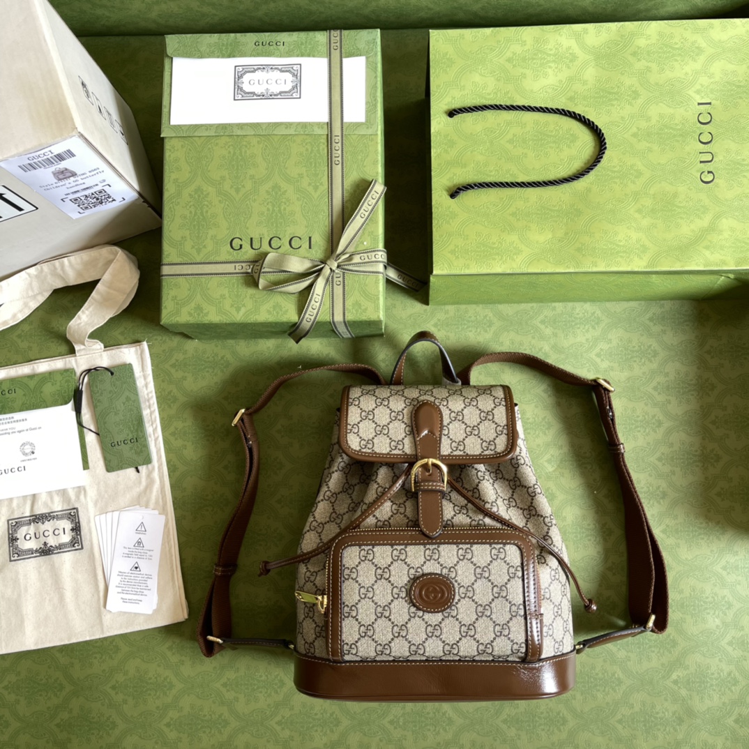 G*u*i backpack-26.5*30*13cm