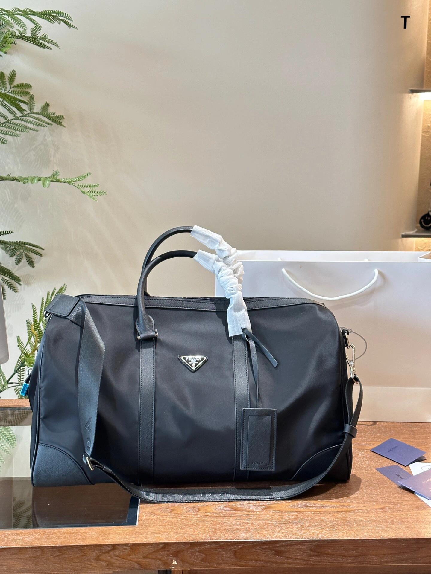 Pra*a travel bag-48*26*16.5cm