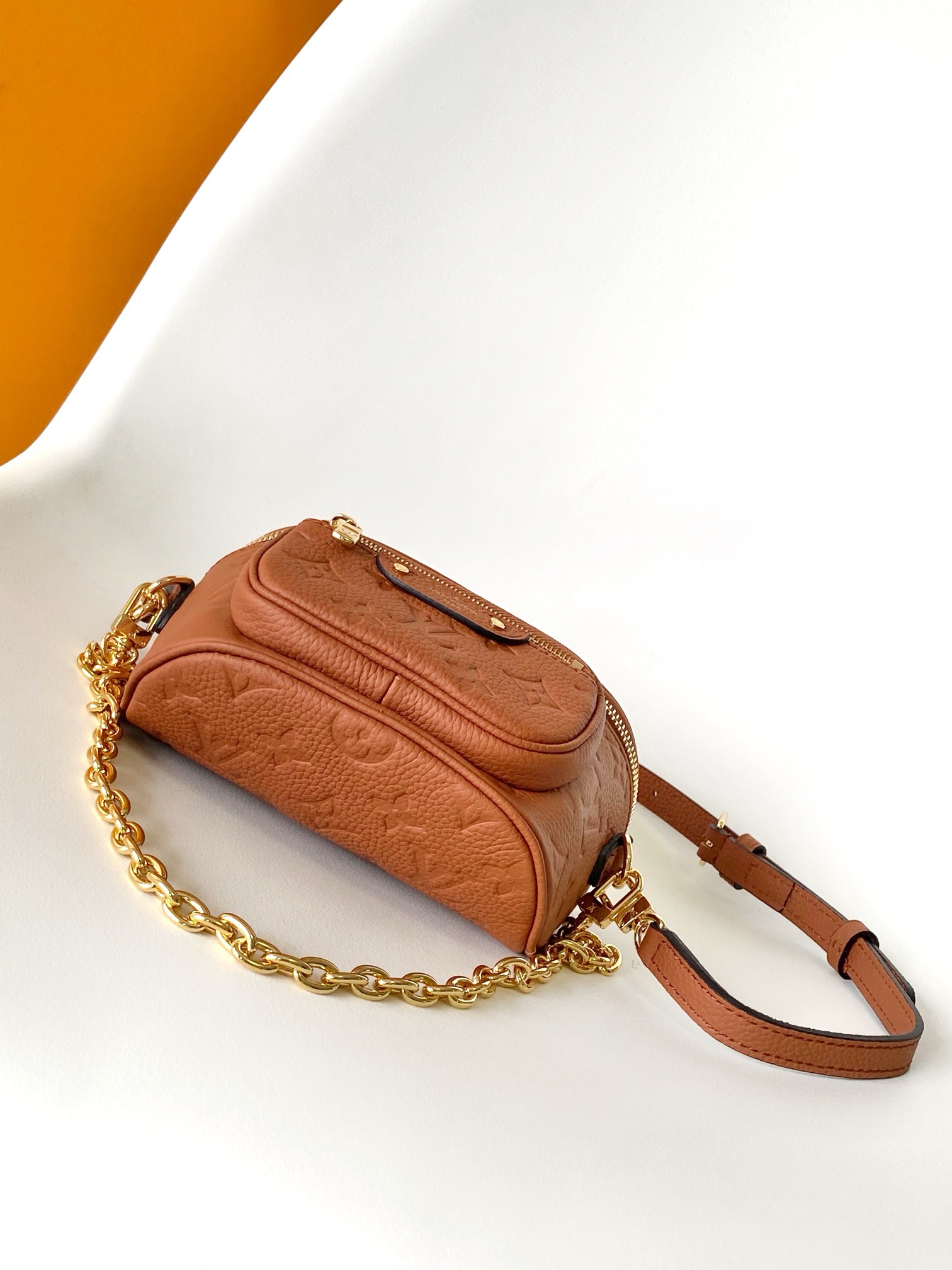 l0*is V*t0n bum bag-m12753-17*12*9.5cm