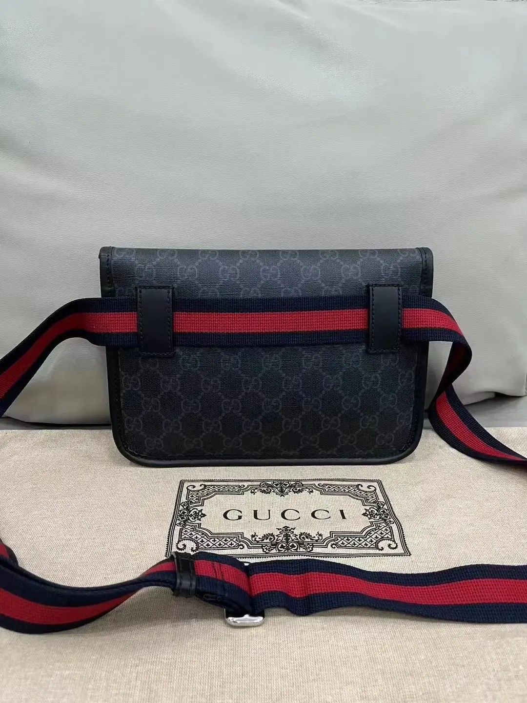 g*u*i vintage gg S*p*e brossbody bag-20x13x2.5cm