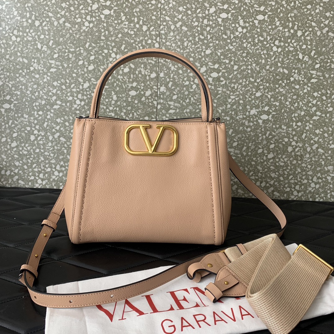 Va1e*ntin0 garavani alltime small handbag in grainy -26*21*17cm