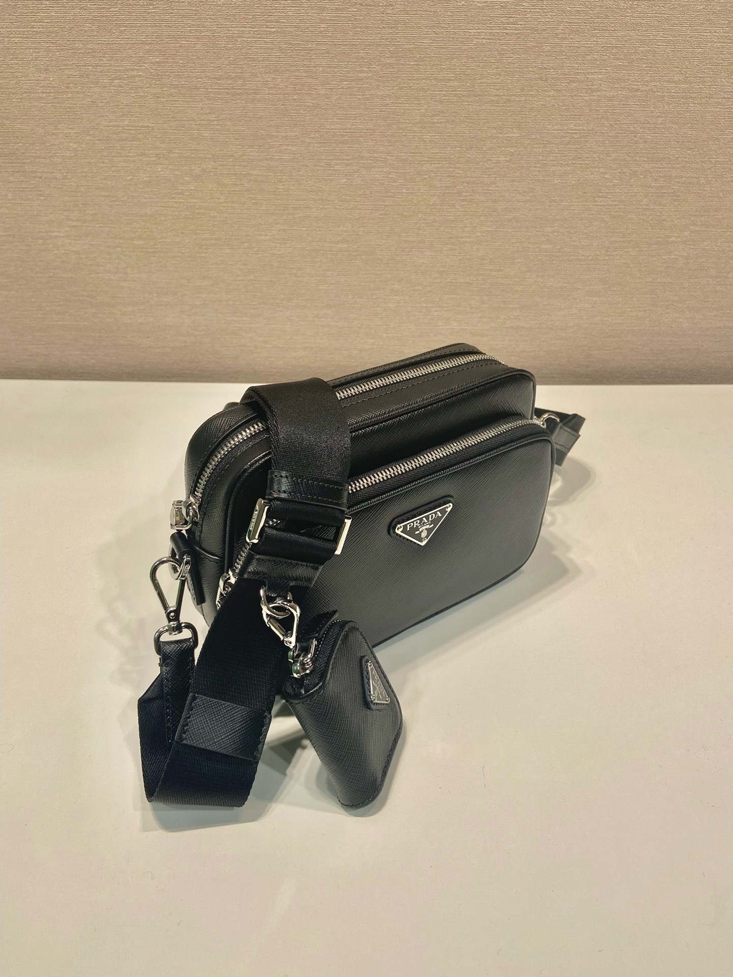 Pra*a shoulder bag saffiano travel nero black-2vh170-20*13.5*7cm