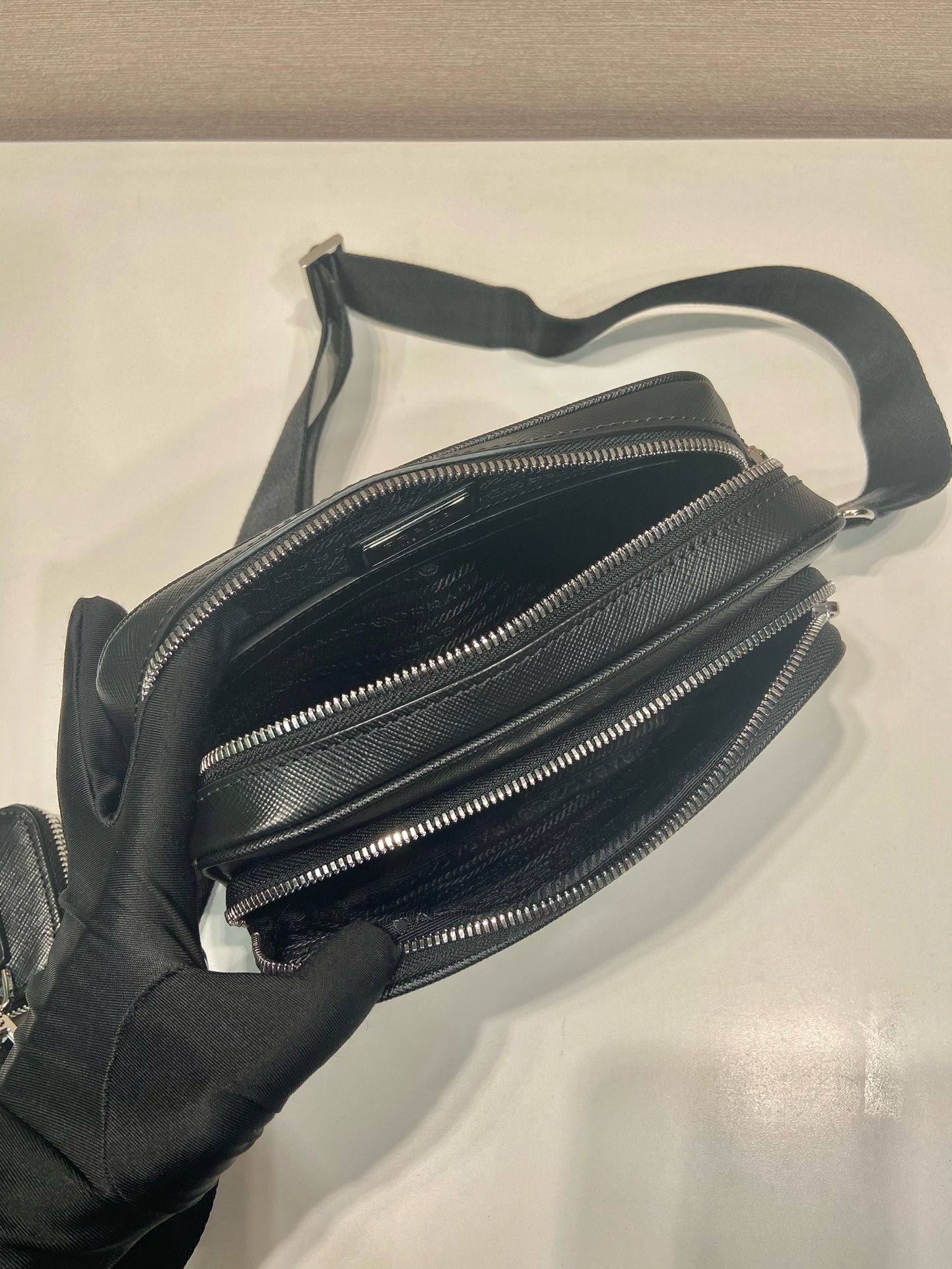 Pra*a shoulder bag saffiano travel nero black-2vh170-20*13.5*7cm