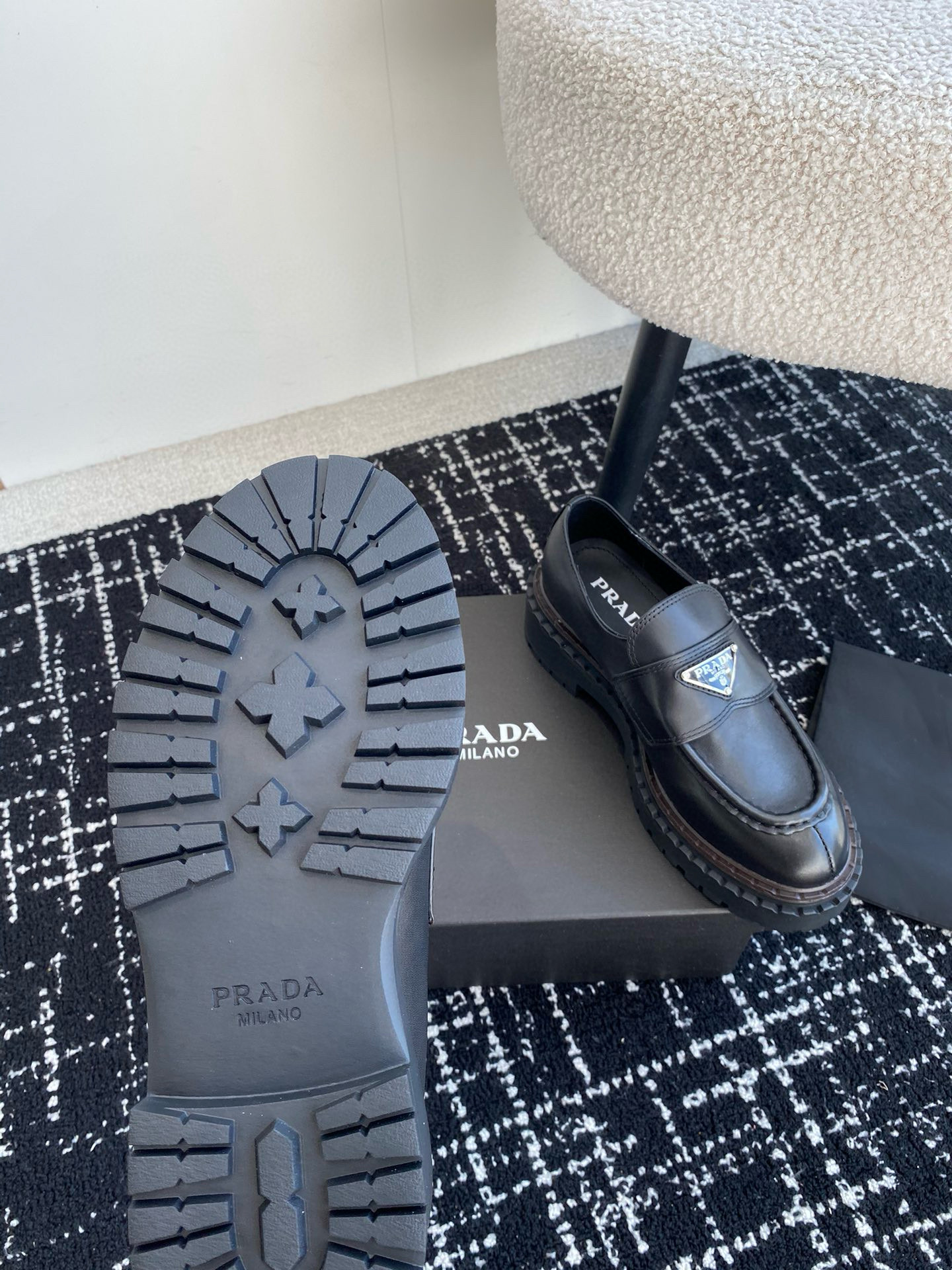 Pra*a loafers 2024ss