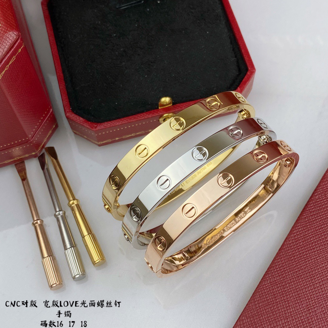 Ca*t*er bracelet