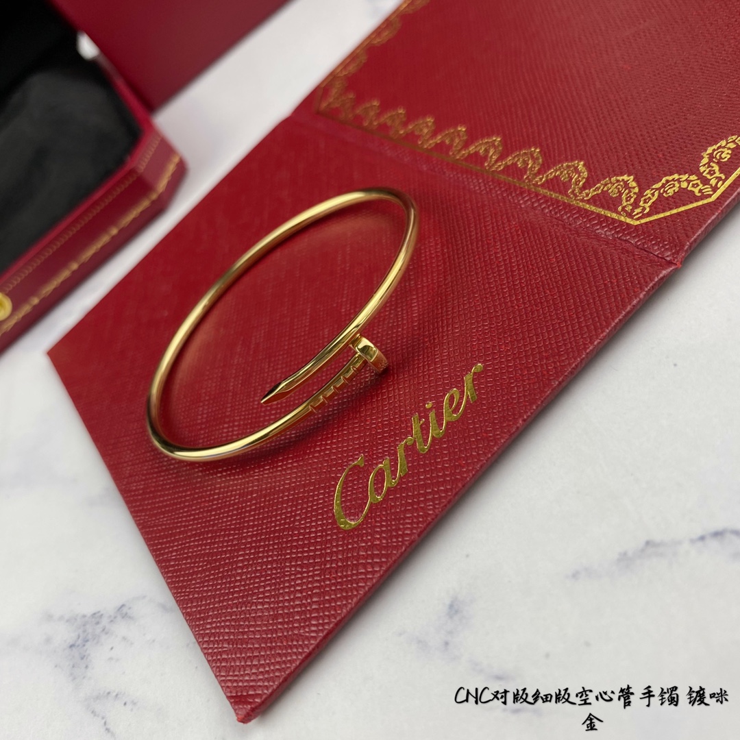 Ca*t*er bracelet
