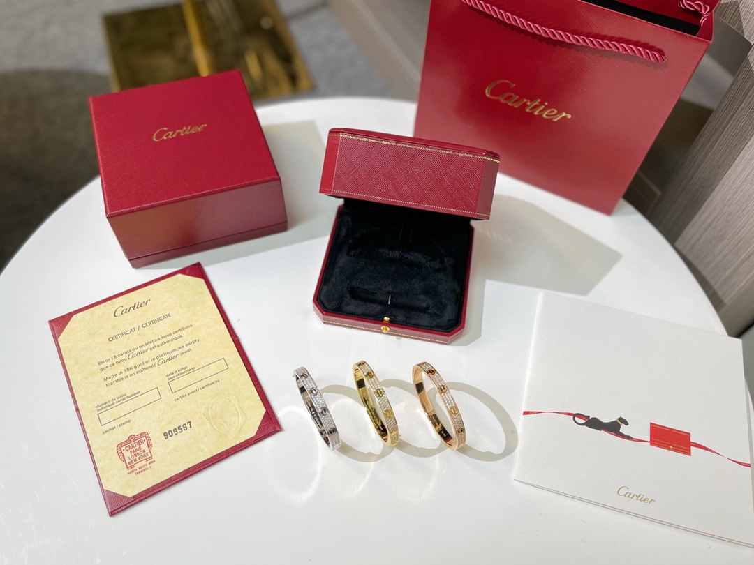 Ca*t*er bracelet