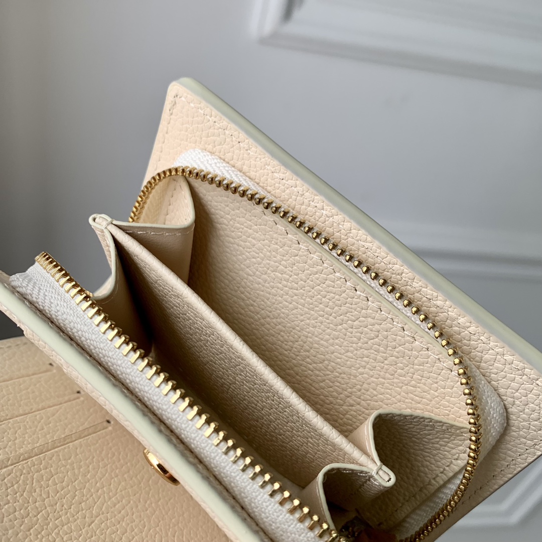 l0*is V*t0n cléa wallet-11*8.5*3.5cm