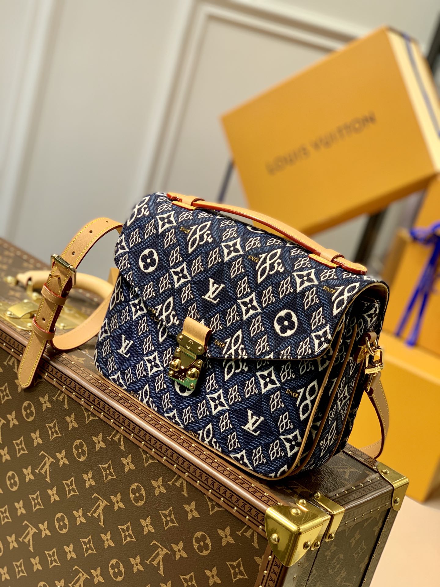l0*is V*t0n since 1854 pochette metis handbags-25*19*7cm
