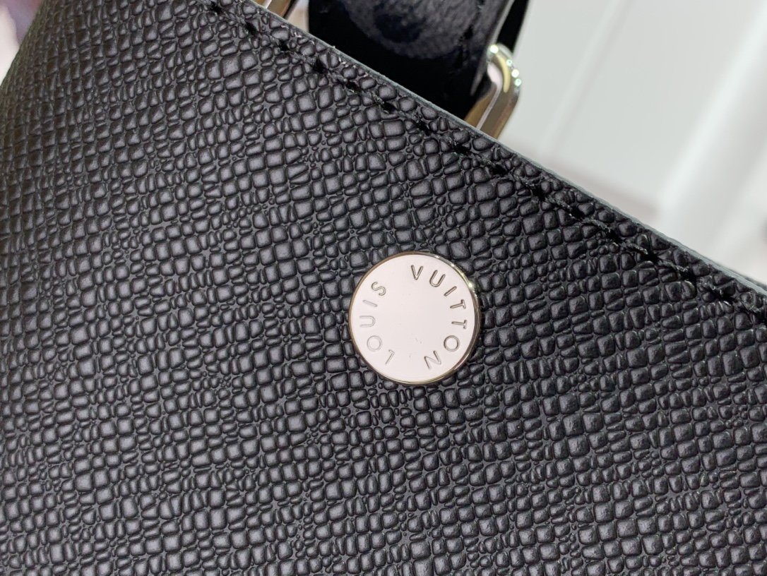 l0*is V*t0n outdoor handbags-39*35*14.5cm