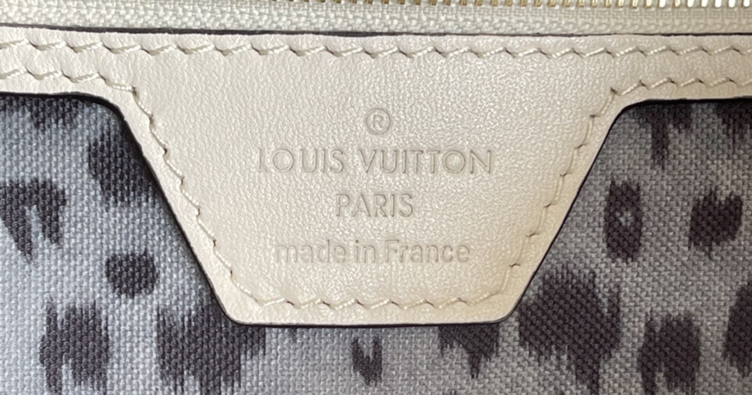 l0*is V*t0n neverfull wild at heart-32*29*17cm