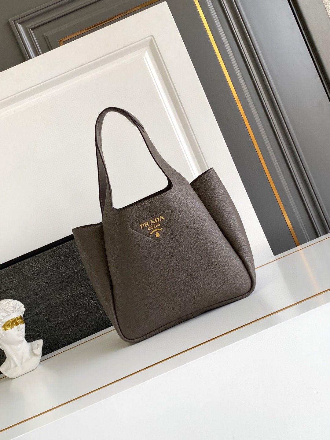 Pra*a kleine tote bag aus leder-25*21.5*14cm