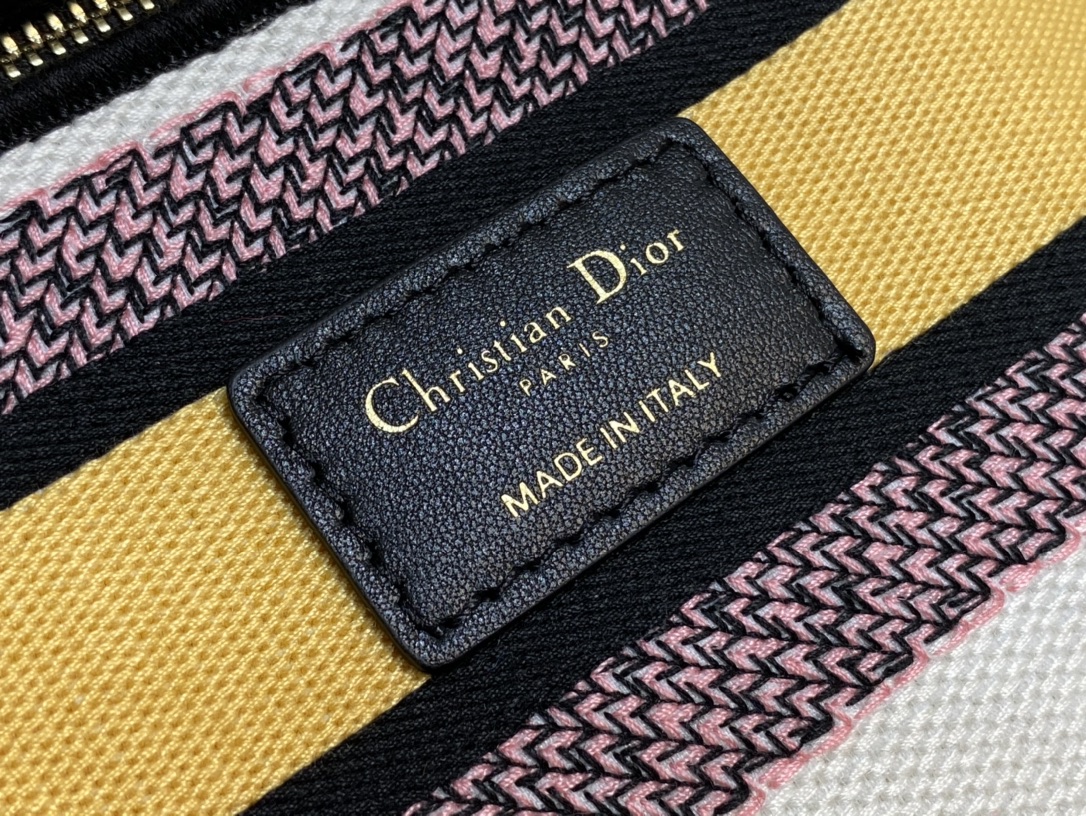 lady D*or handle bag-24cm