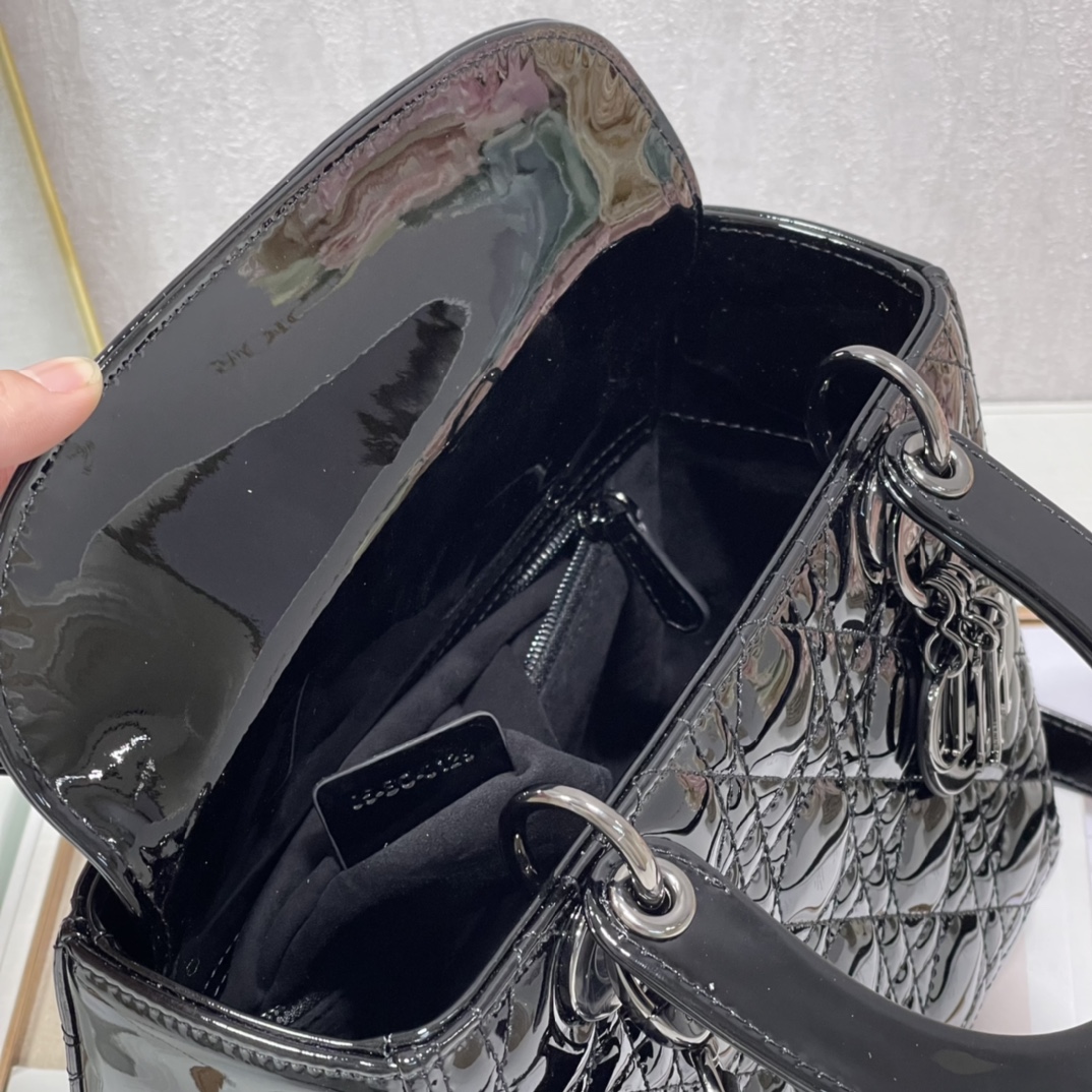 lady D*or handle bags