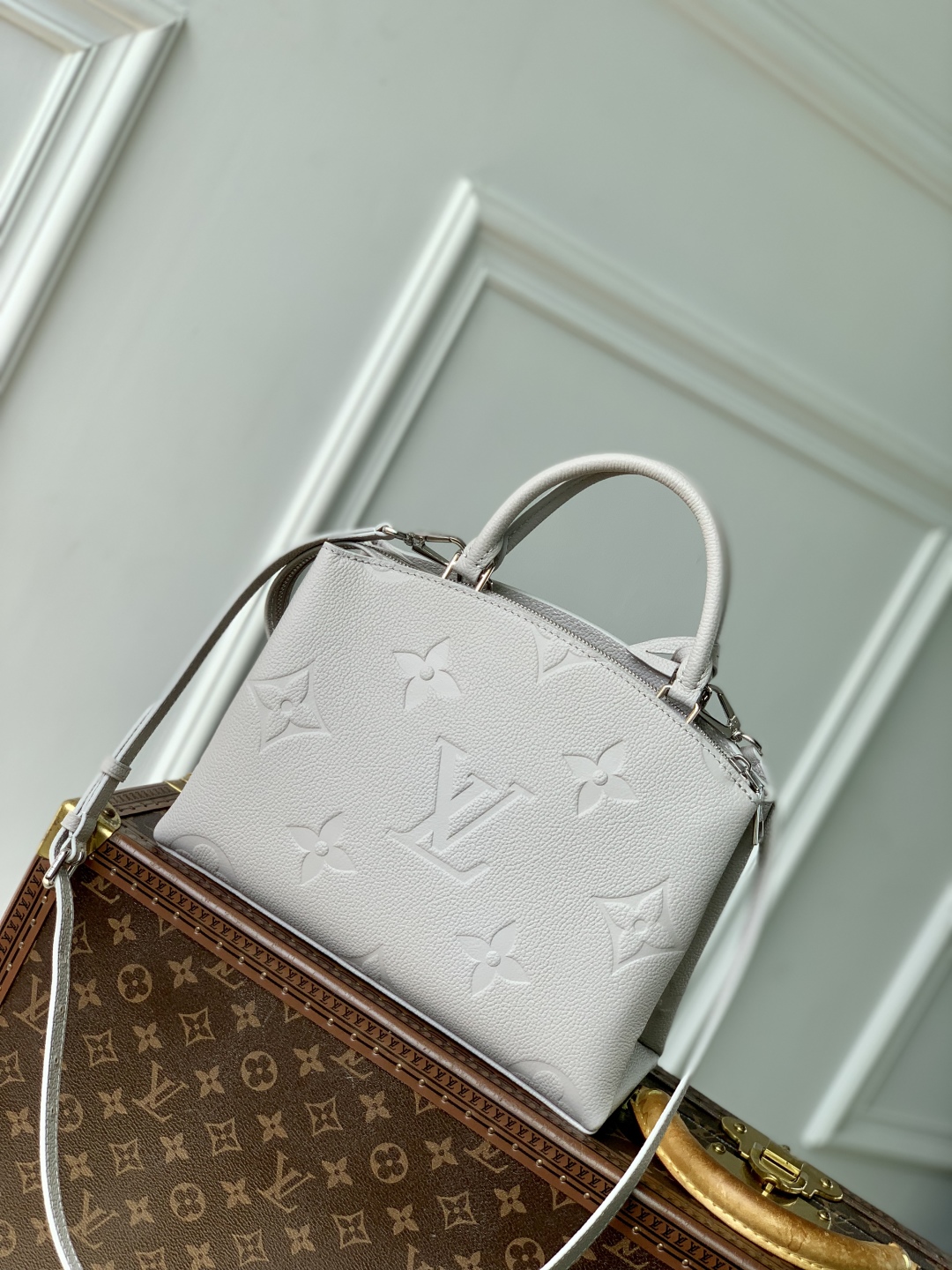 l0vis Vvtt0n petit palais handbags-m13803-29×18×12cm
