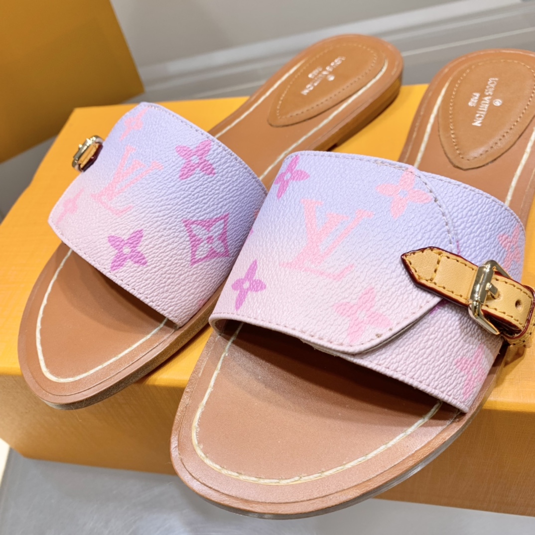 l0*is V*t0n slippers