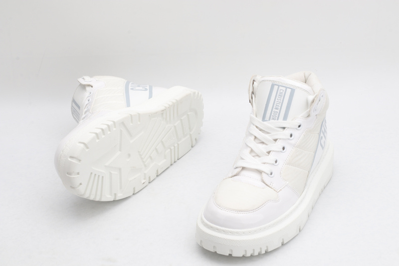 D*or high-top sneakers