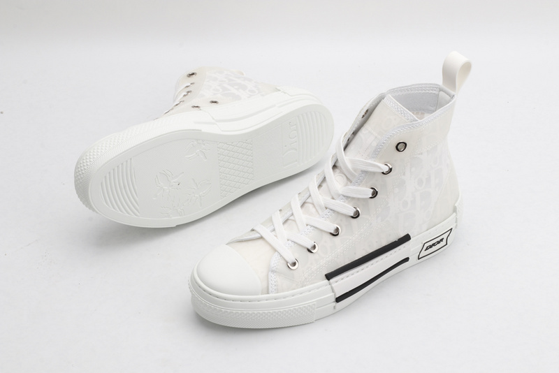 D*or high-top sneakers