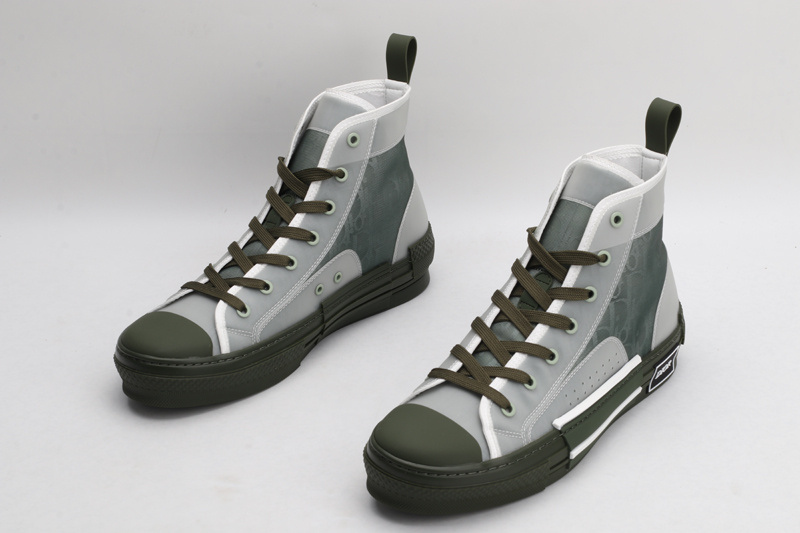 D*or high-top sneakers