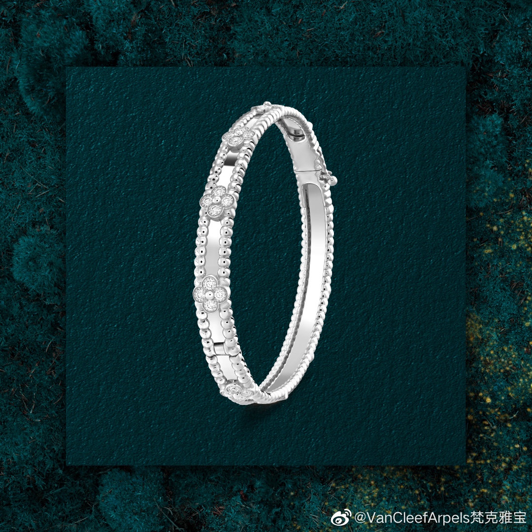 VCA Bracelet