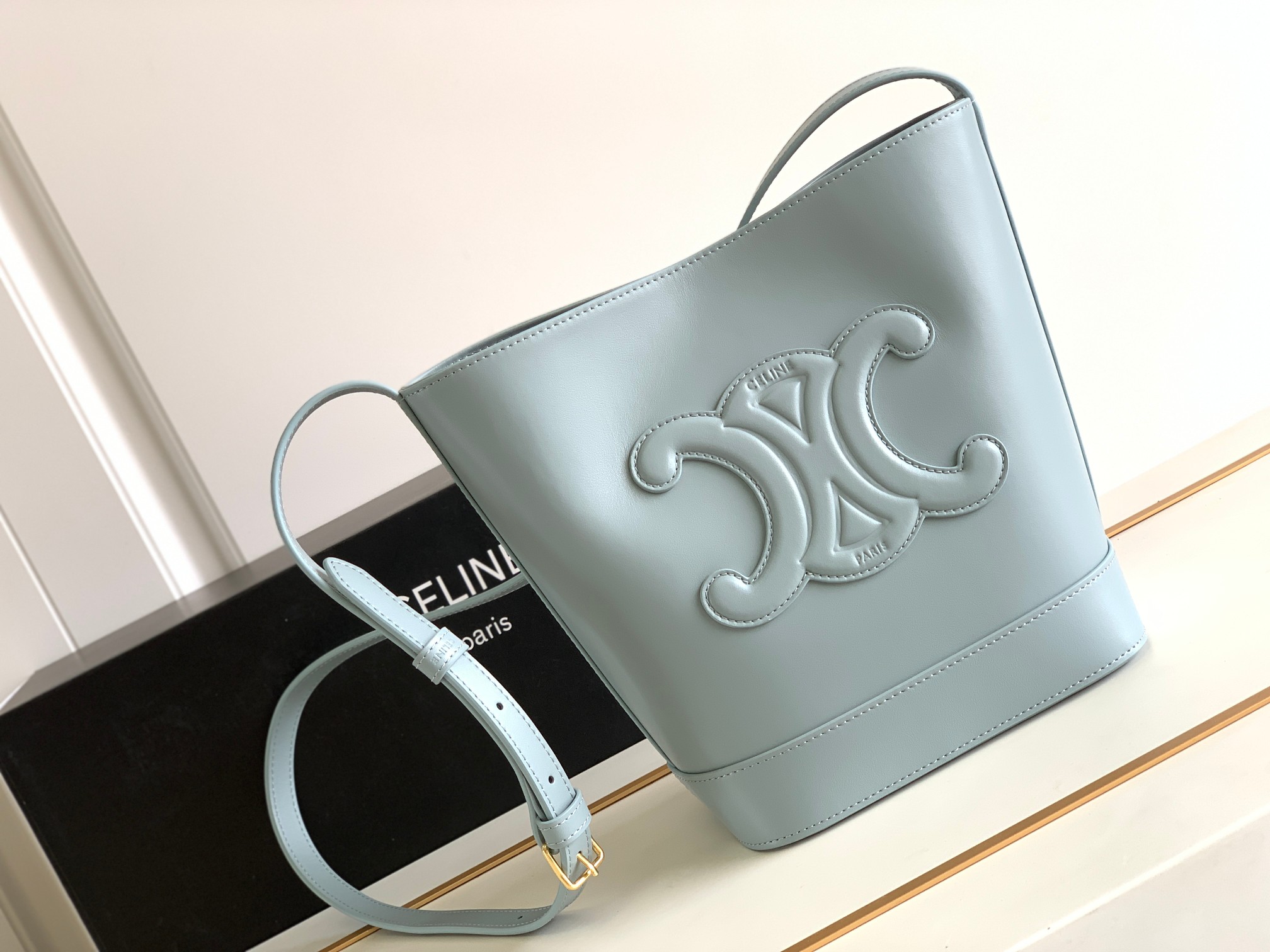 Ce**e cuir bucket-30×22×13cm