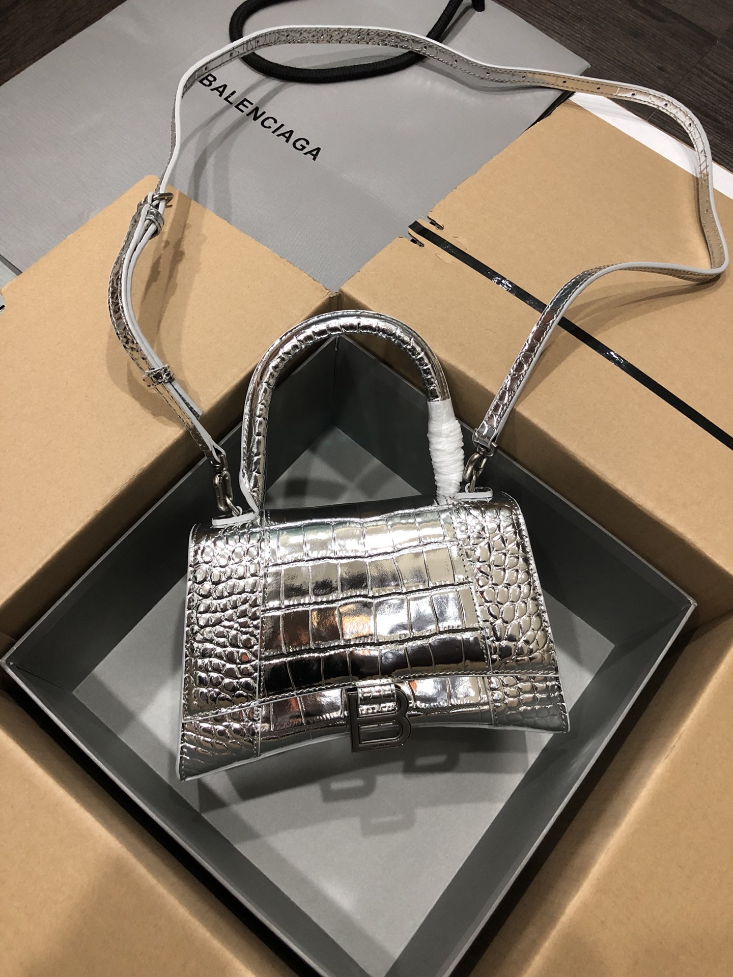 Ba*len*cia*ga hourglass bag-23x10x24cm