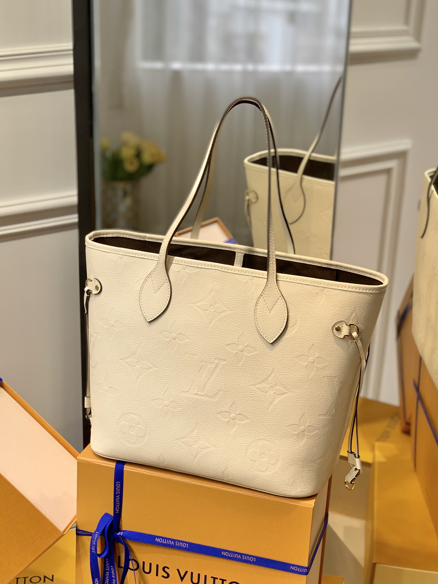 l0*is V*t0n neverfull mm-32*29*17cm