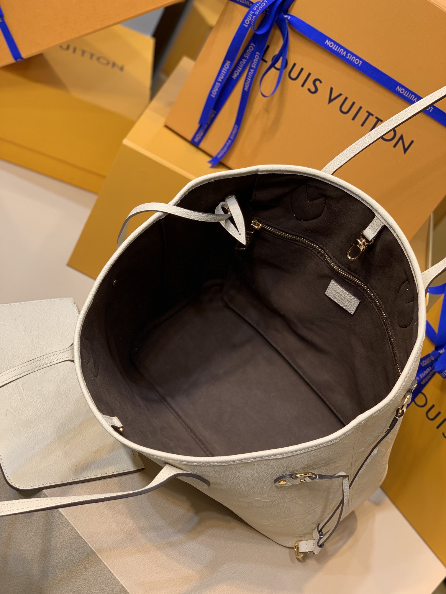 l0*is V*t0n neverfull mm-32*29*17cm