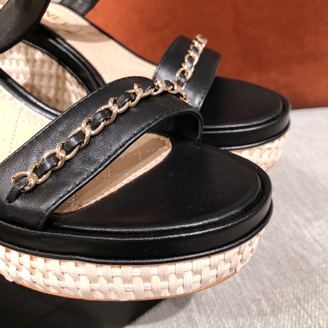 Ch@nel Heels
