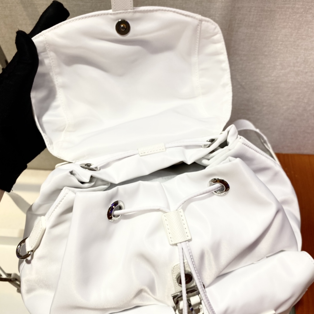 Pra*a backpack 1bz811-30*32*15cm
